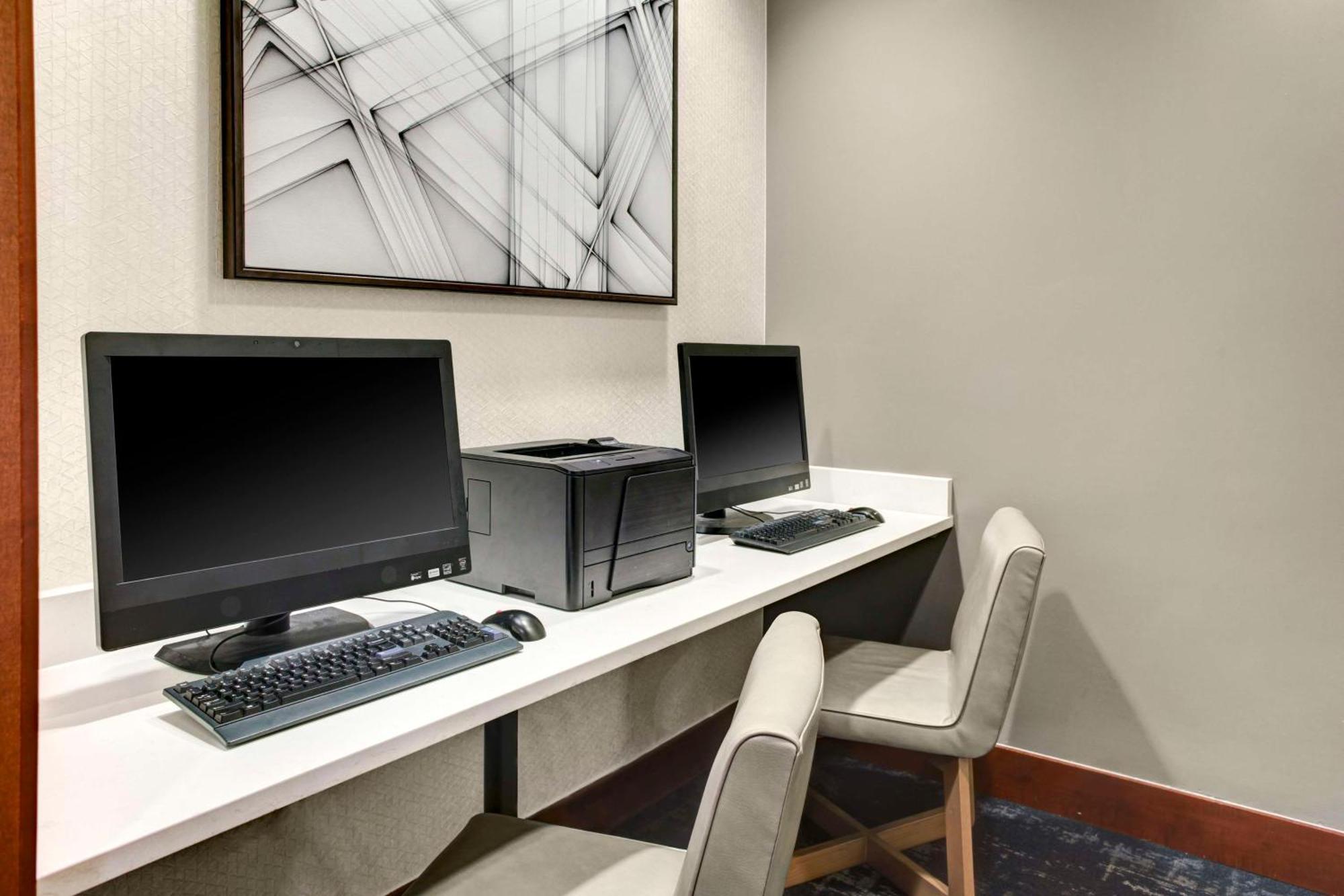 Hyatt Place Tampa Busch Gardens Екстериор снимка