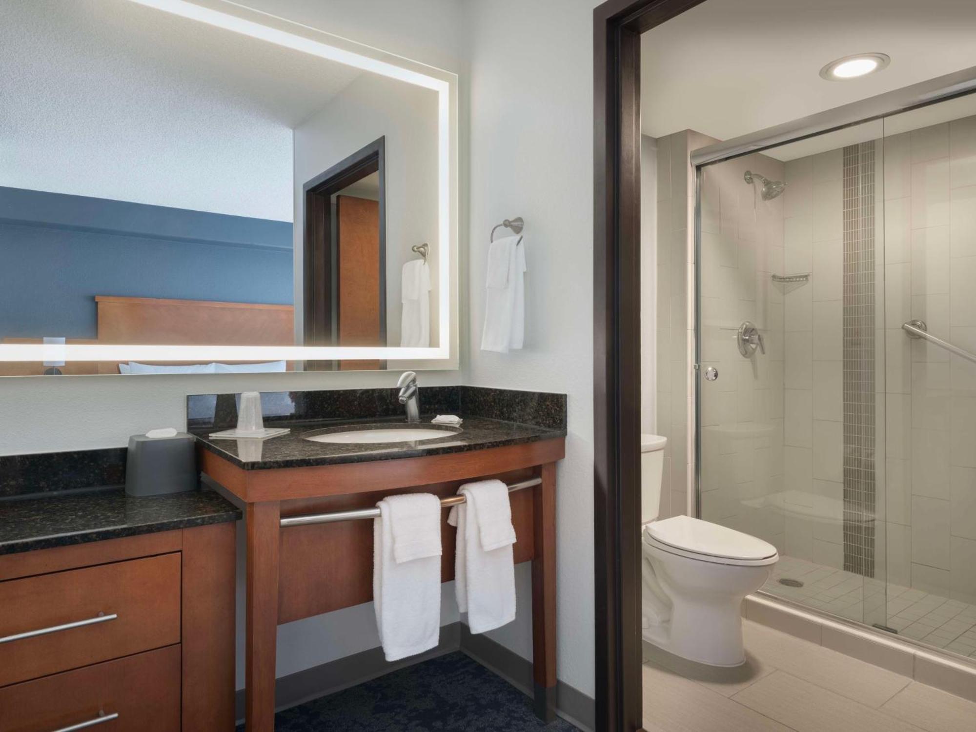 Hyatt Place Tampa Busch Gardens Екстериор снимка