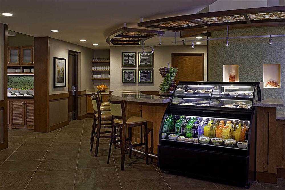 Hyatt Place Tampa Busch Gardens Ресторант снимка
